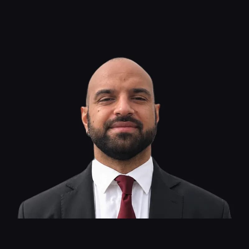 Roberto Cinque — DOGO Agency